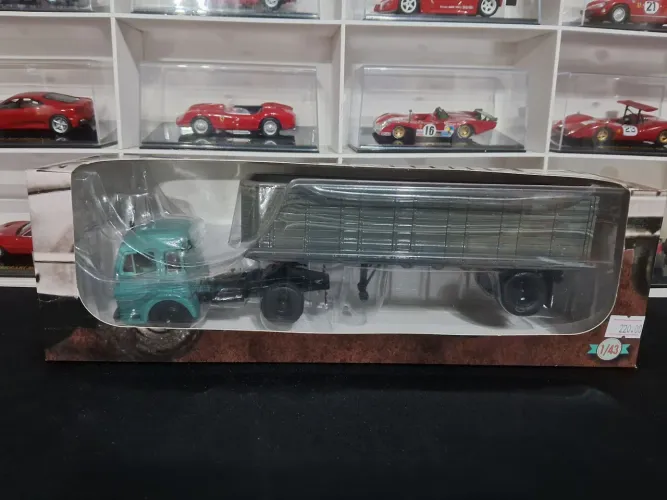 Caminhão Articulado Escala 1 43