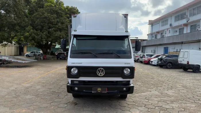 Baú VW 8.160 2012 apenas 150.000