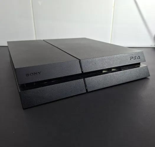 PlayStation 4 Fat (PS4) + 2 Controles