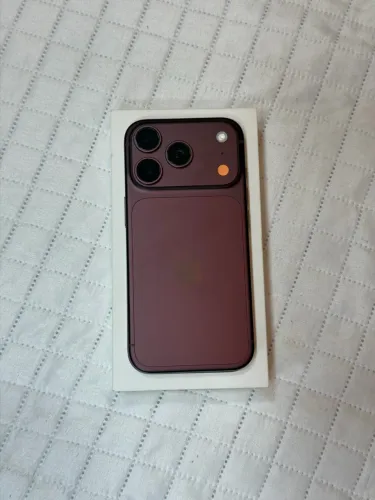 Iphone 18 Pro 256GB Bordô/Roxo NOVO