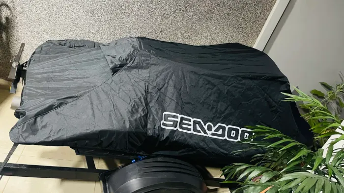 Jetski spark seadoo