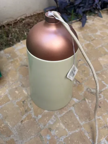 Pendente aluminio bege com bronze