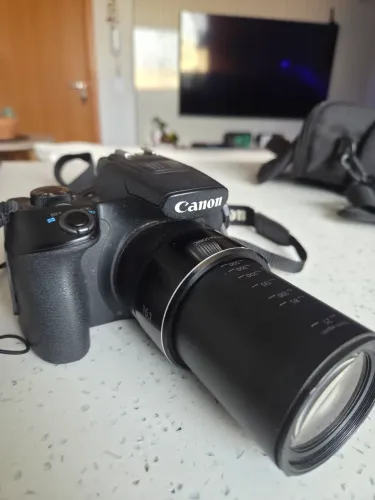 Câmera Canon Wifi & NFC - CANON SX60 HS com Super Zoom 65x