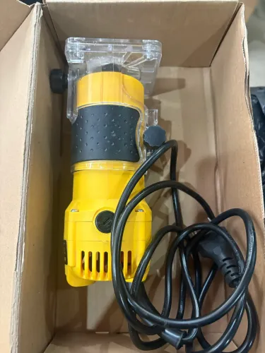 tupia laminadora Hammer de 710W, modelo GYTM710.