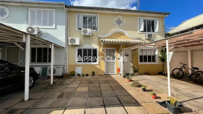 Sobrado em condomínio 3 dormitórios, Bairro Rio Branco - Aceita Financiamento e FGTS