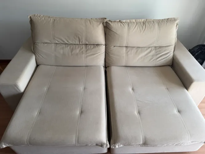Sofa retratil grande de 2,50m. Estado seminovo.