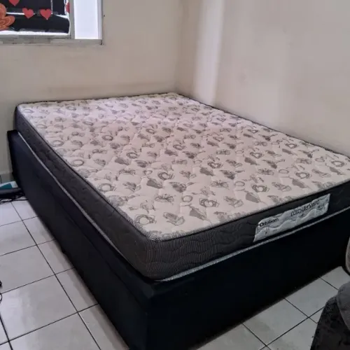 Cama box baú casal +colchão