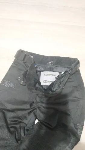 Calça motociclista feminina Tam M com capa de chuva