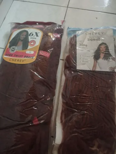 Vendo dois jumbos de trança