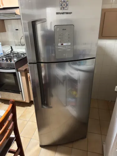 Geladeira Brastemp ative 220 VLTs funcionando perfeitamente