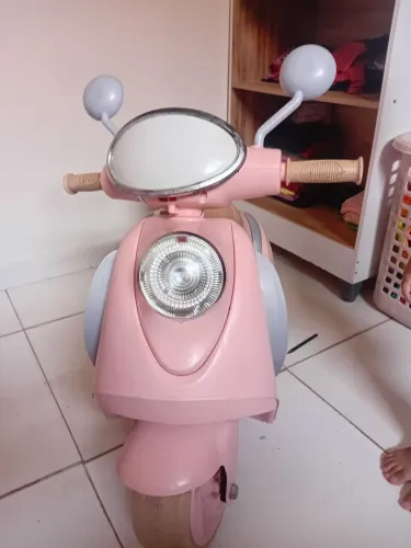 Moto elétrica infantil