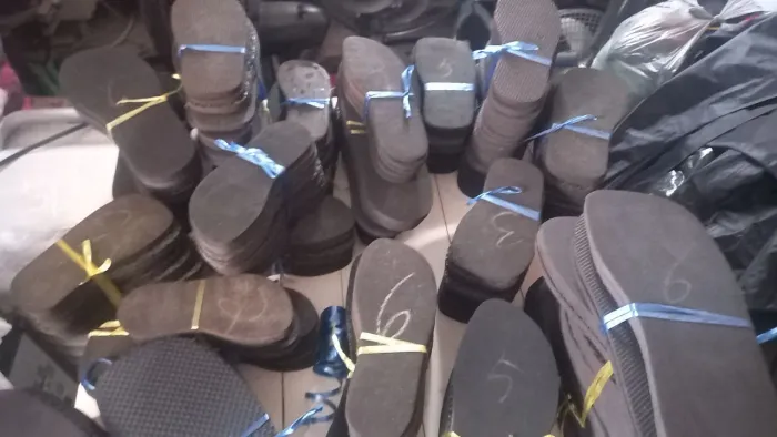 Vendo material artesanato Solados pra fazer cinelos para artesãos 