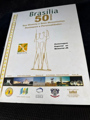 Livro Brasília 50 Anos História Monumentos Fotos Raro Luxo Colecionador