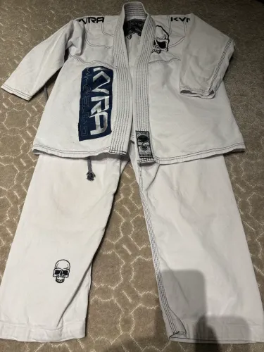 Kimono infantil kvra m3