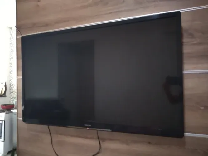 TV 43" Phico Plasma Smart -Youtube - com suporte parede e controle