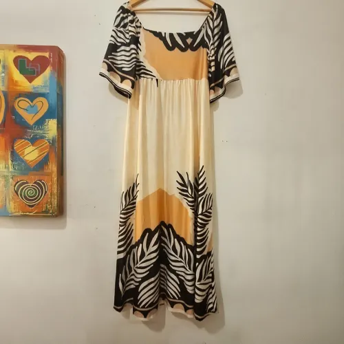 Vestido Zinzane M veste 42/44 em malha fria. Novíssimo! 