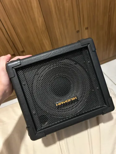 Cubo Amplificador para guitarra