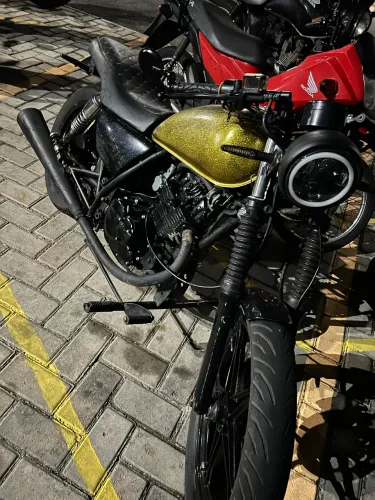 SUZUKI INTRUDER 125 CUSTON
