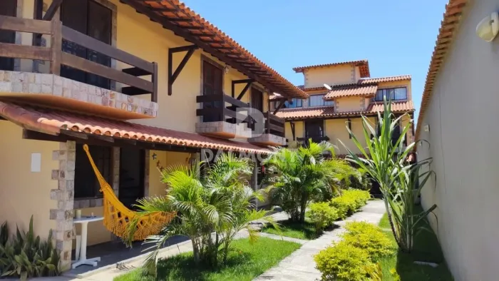 Peró - Cabo Frio - Casa em condomínio a poucos metros da Praia do Peró