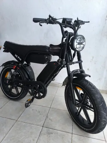 bicicleta elétrica V8 pro duas baterias