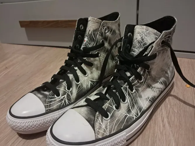Tênis Converse Chuck Taylor All Star Pro Model Skate Roll Up Collab Spider/ Teia de aranha