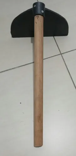 Enchada de jardinagem 55cm (6 unidades disponíveis)