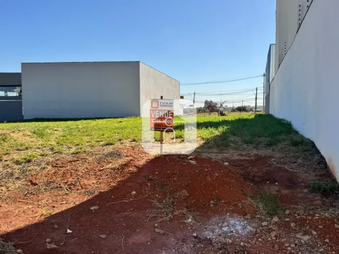 Terreno para Venda no Bairro Grand Ville