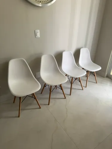 Cadeiras Eames Pé Palito 