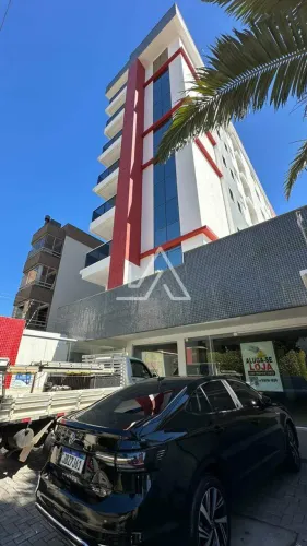 SALA COMERCIAL TÉRREA - CENTRO - RUA LAVA PÉS - COM BOX DE GARAGEM + ESTACIONAMENTO PARA C