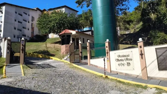 Apartamento com 2 Quarto(s) e 1 banheiro(s) para Alugar, 60 m² por R$ 2420 / Mês