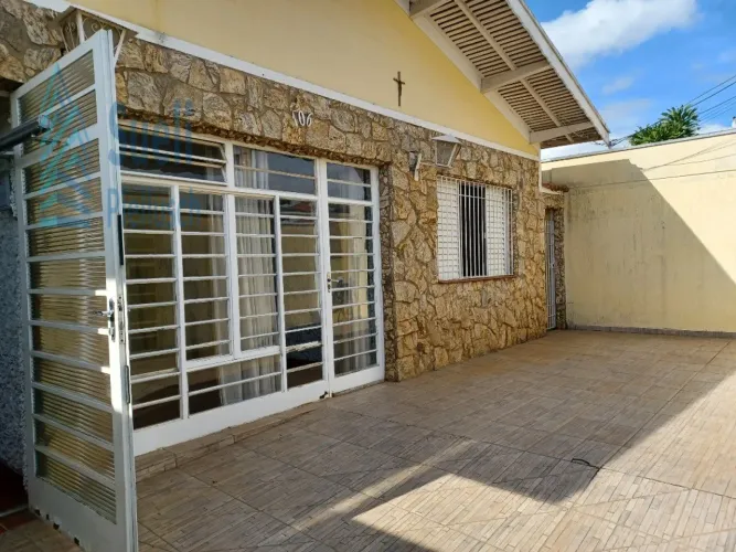 Casa na Vila Nova Teixeira-fácil acesso ao centro da cidade e rodovia-hospital da PUCC-edí