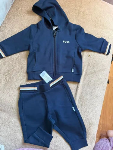 Conjunto Boss infantil 6 meses . Novo sem uso na etiqueta