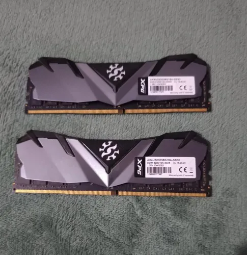 MEMORIA RAM Xpg 16G 3200mhz (2x8)