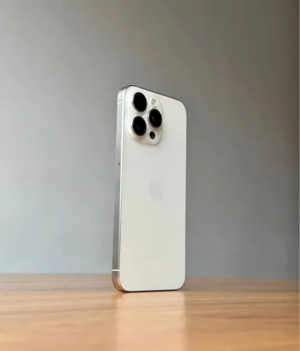 iPhone 15 pro max 256gb 98% saúde da bateria