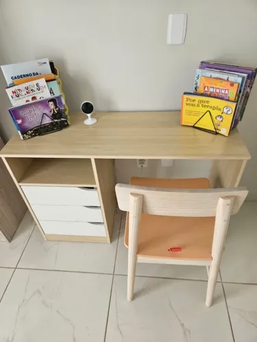 Mesa + cadeira