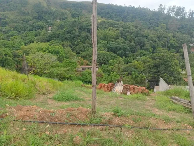 LINDO TERRENO NO MOINHO DE VENTO