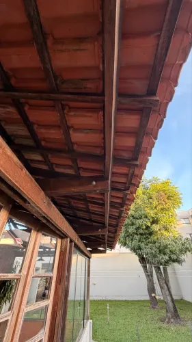     Telhado de Edícula 90m² Completo | Estrutura Reforçada + Vidros