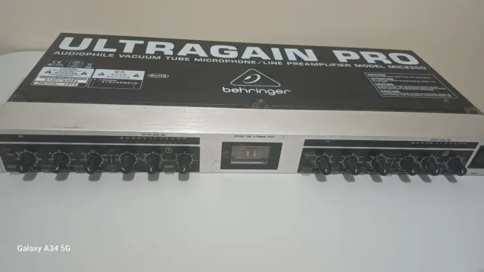 Ultragain Pro Beringher MIC2200