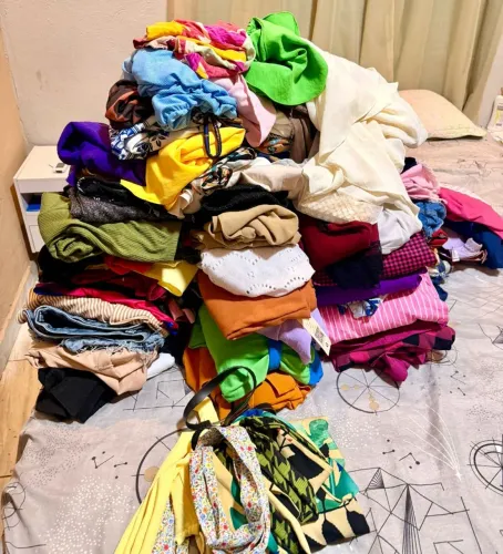 Lote de roupas femeninas