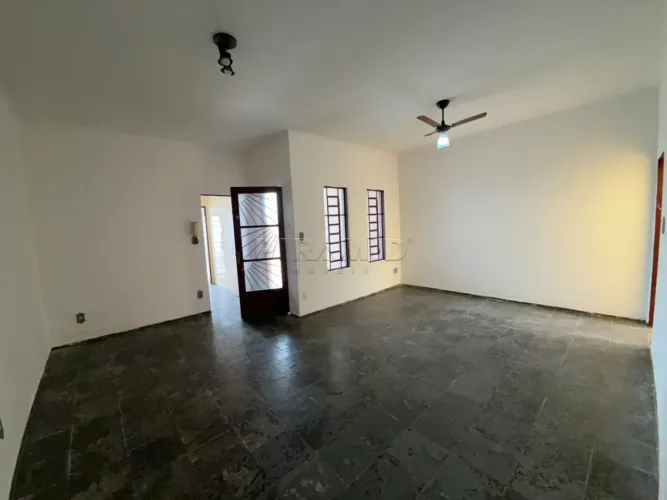 Casa térrea padrão 98,11 m², no bairro Jardim Irajá, Zona Sul de Ribeirão Preto/SP;