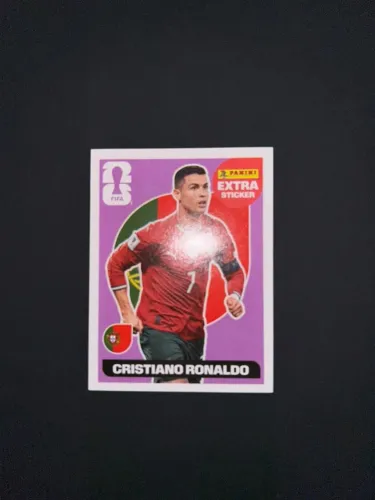 FIGURINHA EXTRA DA COPA 2026 - CRISTIANO RONALDO LILÁS/ROXO