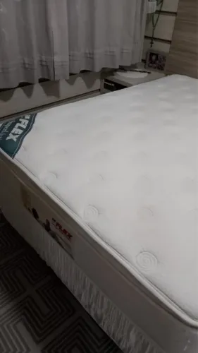Vendo Colchão de Casal - Apenas Retirada no Local
