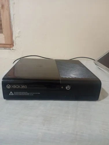 Vende-se Xbox 360