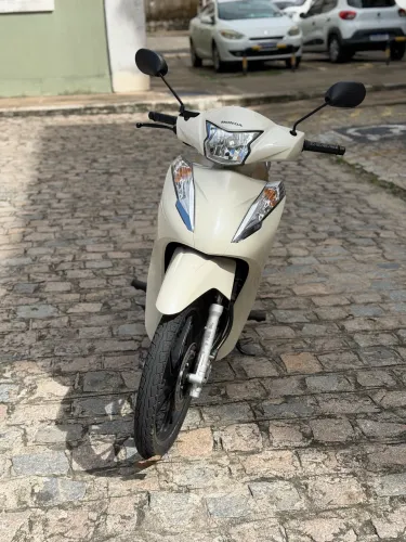 Honda Biz 2024 único dono