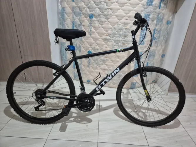 Bicicleta BTWIN com nota fiscal 