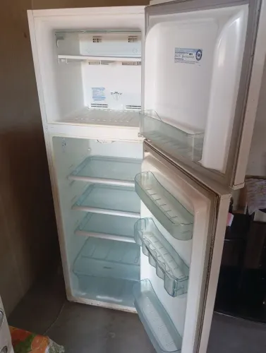 Vendo geladeira Frost Free duplex df34