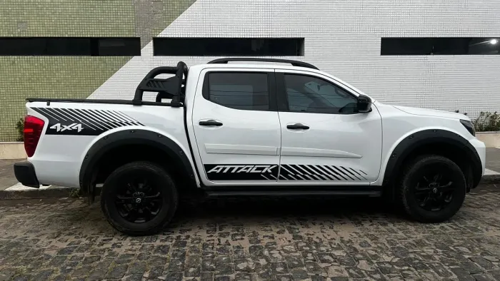 Nissan Frontier Attac.cd 4X4 2.3 Bi-TB Die. AUT 2025