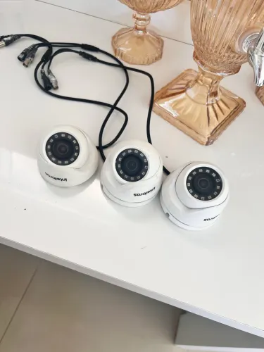 3 Câmeras Dome Vhl 1220d G2 2mp Intelbras Visão Noturna 20m 