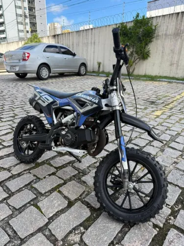 Mini Moto Laminha 49cc - Estilo, Diversão e Memórias em Família