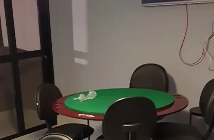 Mesa carteado
